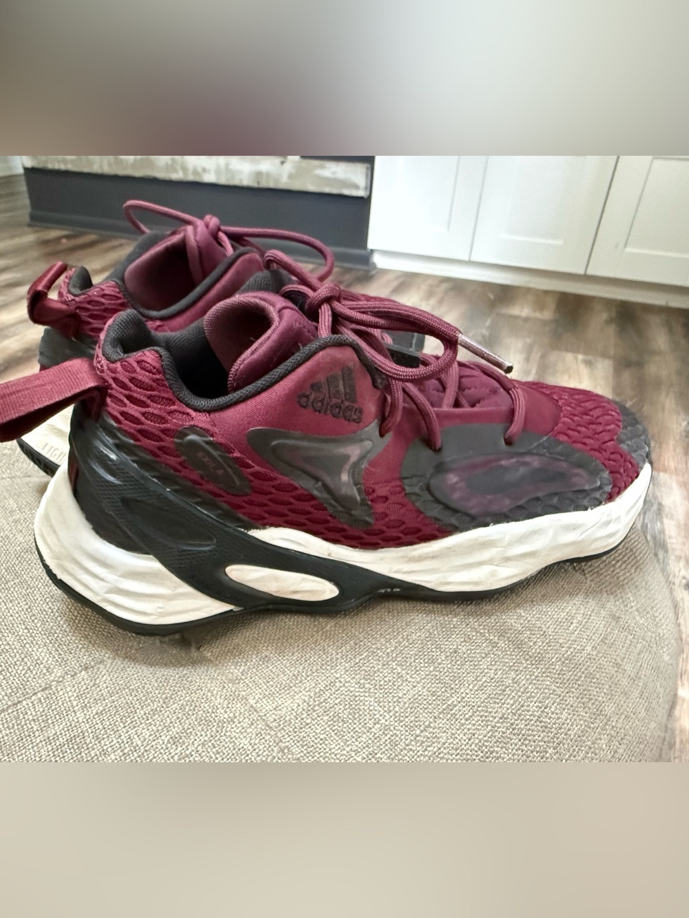 Adidas Exhibit A basketball shoes Maroon and Black Mesh Basketball Shoes